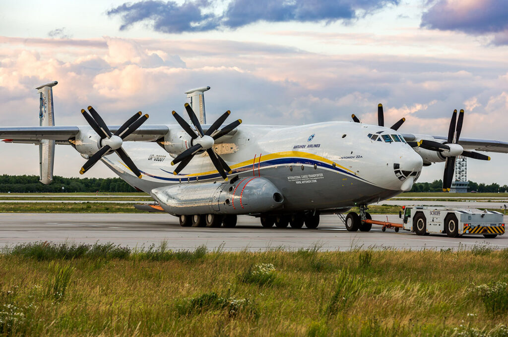 Antonov An-22