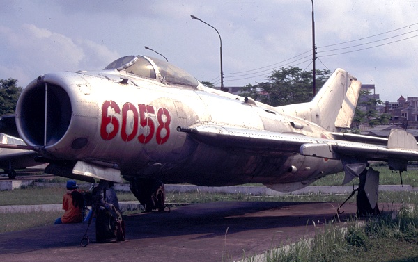 Mikoyan-Gurevich MiG-19