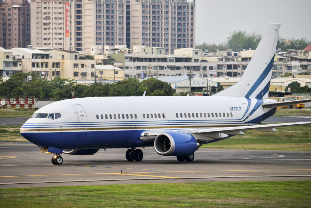 Boeing 737-300